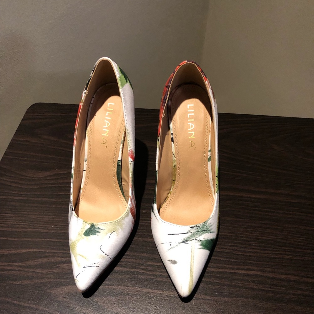 Paint splatter stiletto pumps